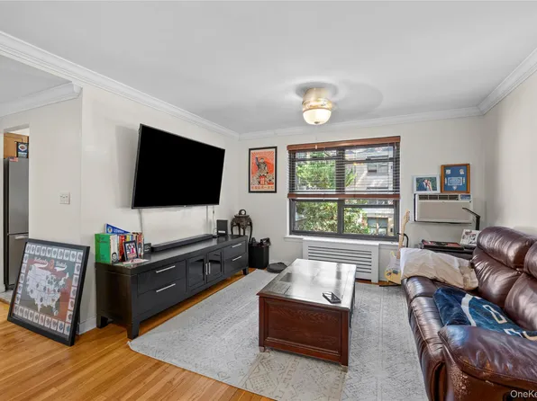 2 E Mill Drive #2A, Great Neck, NY 11021