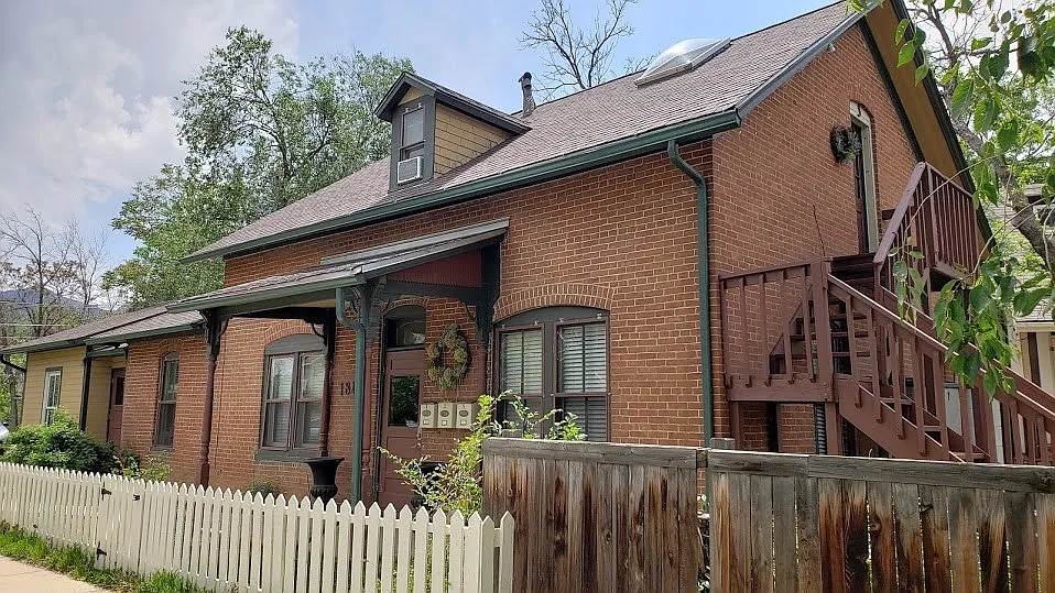 One Bedroom Apartment For Rent Near Pearl Street Mall — Photo 1