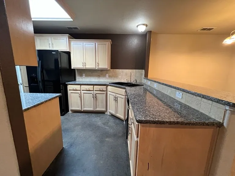 2457 Independence Blvd — Photo 8