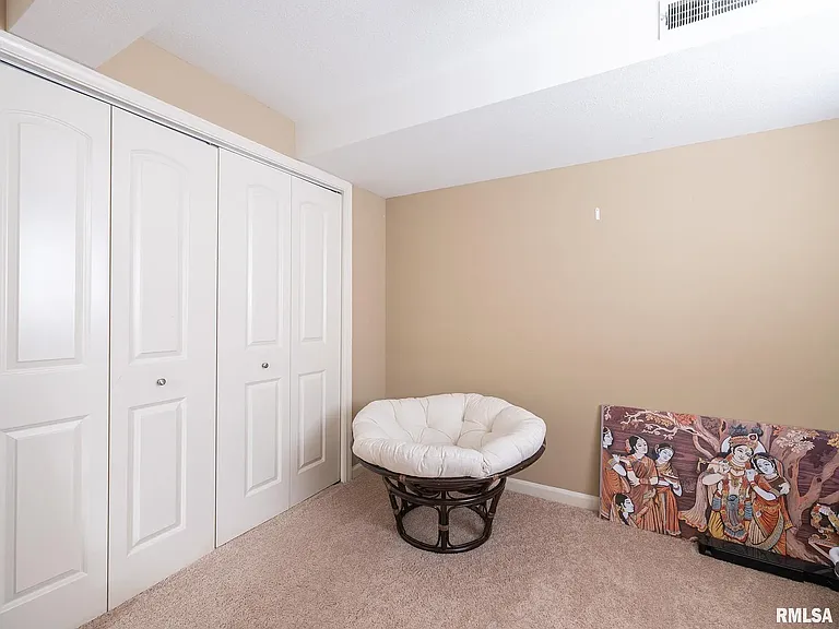 10009 N Brompton Ct — Photo 23