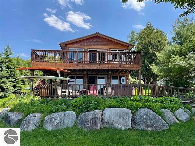 1st image of 11282 SE Torch Lake Dr