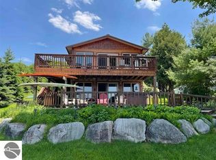 11282 SE Torch Lake Dr, Alden, MI 49612