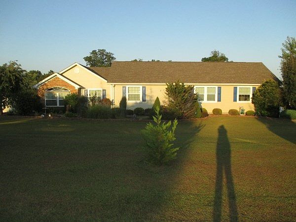 1st image of 721 N Abbott Ln