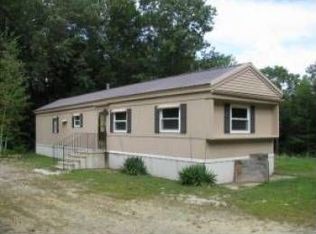 190 Clough Rd, Pittsfield, NH 03263