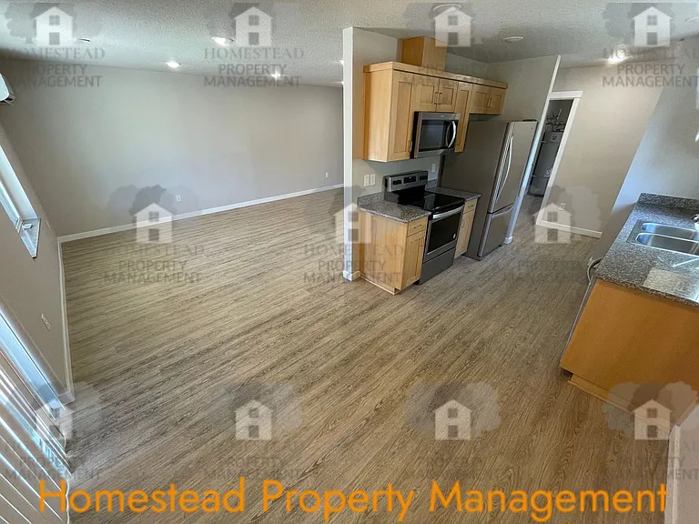 351 N Broad St #1-4 — Photo 6