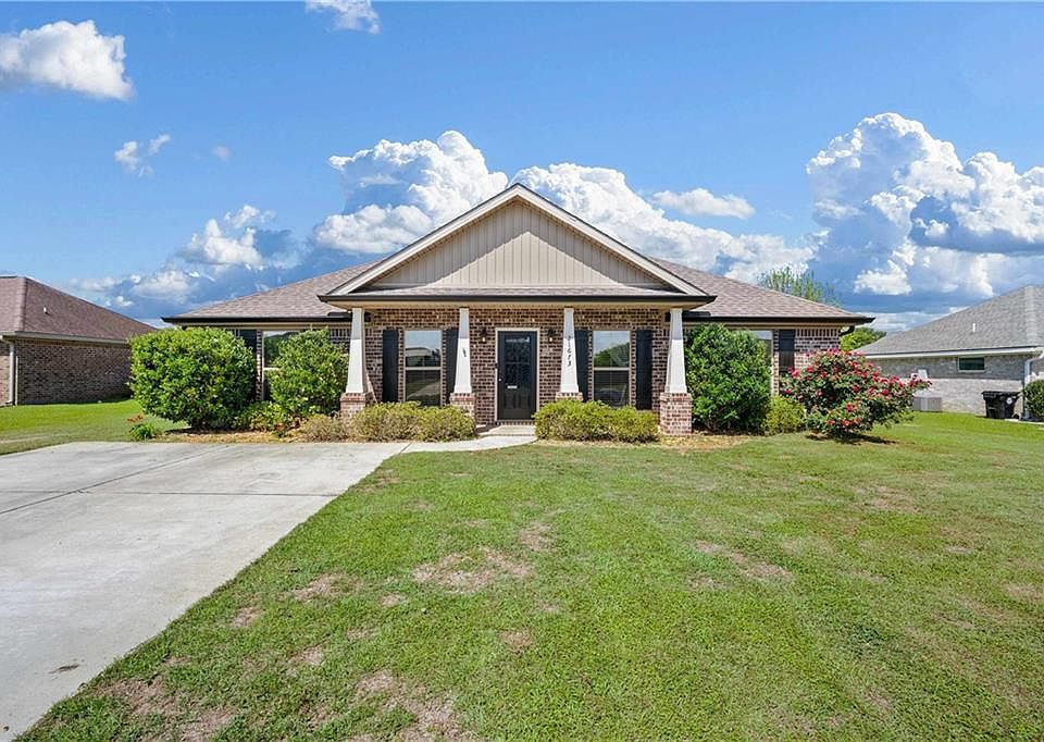 1st image of 21673 Bartlett Ln