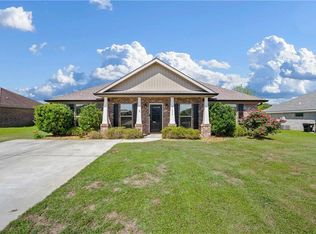 21673 Bartlett Ln, Robertsdale, AL 36567