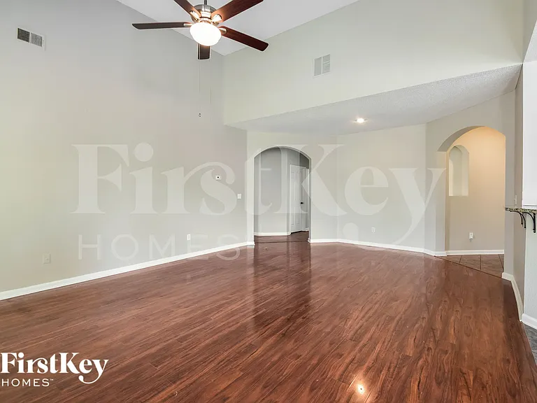 7298 Hunters Horn Dr — Photo 5