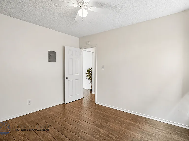 11100 Pangborn Ave. — Photo 5