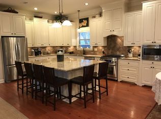 1342 Lee Dr, Baton Rouge, LA 70808