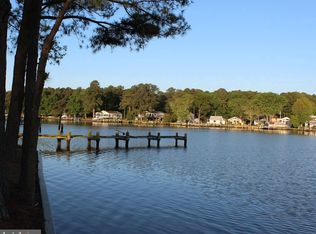 111 Point Rd, Stevensville, MD 21666