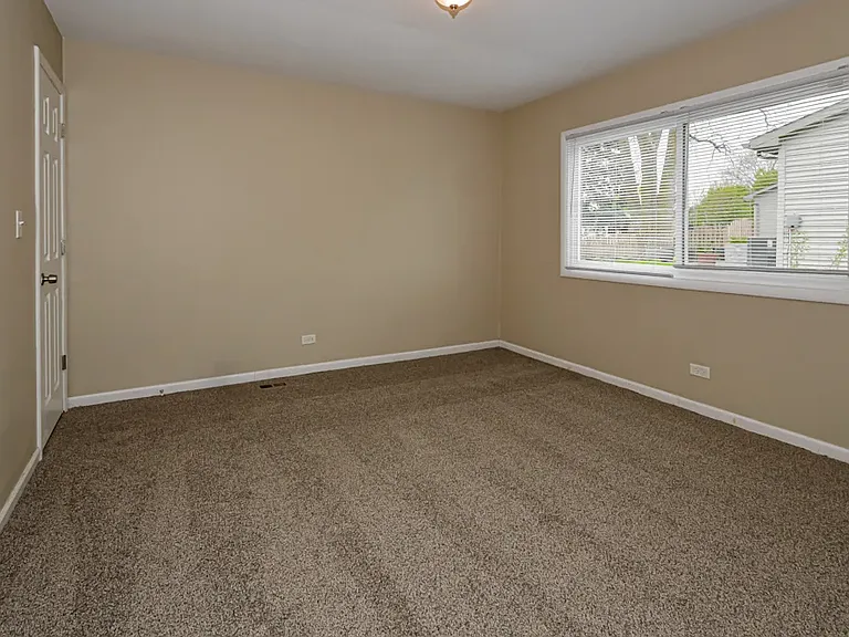 537 Burr Oak Dr — Photo 8