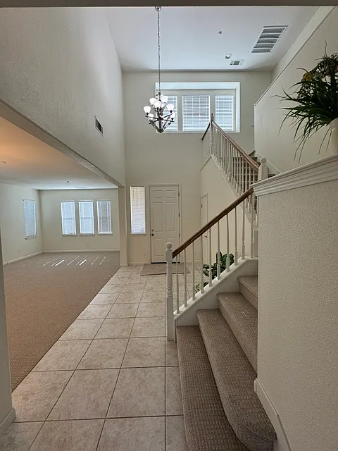 Mint Dr, Brentwood — Photo 3