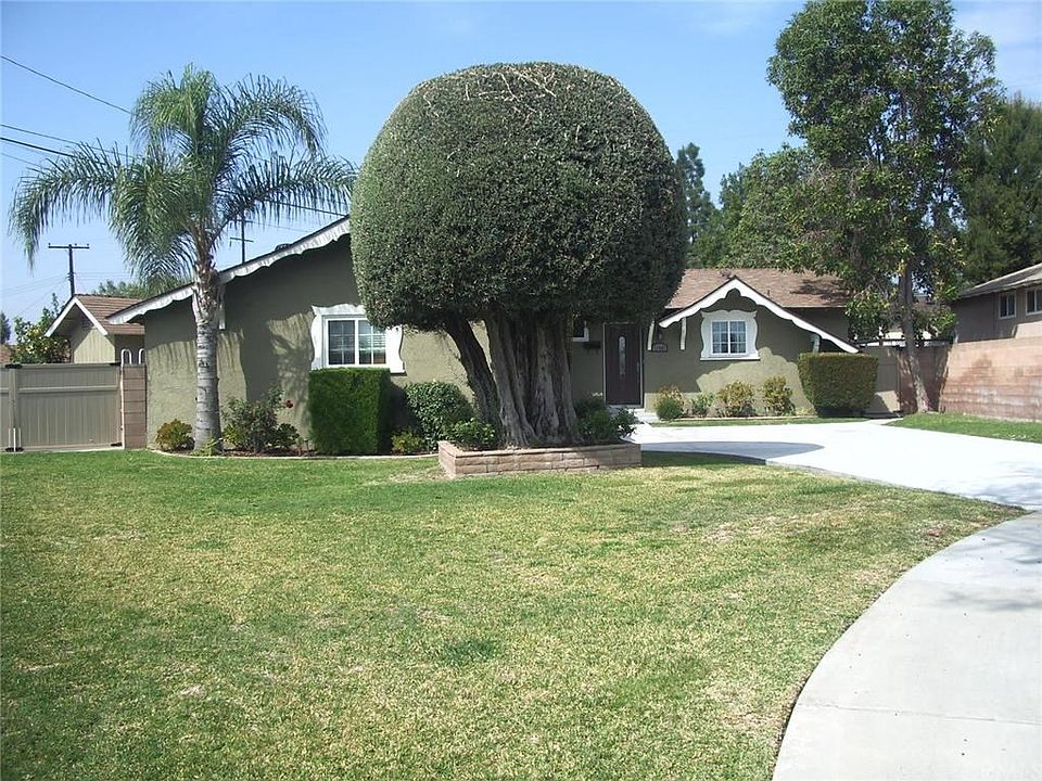 1st image of 11607 Hollyview Dr