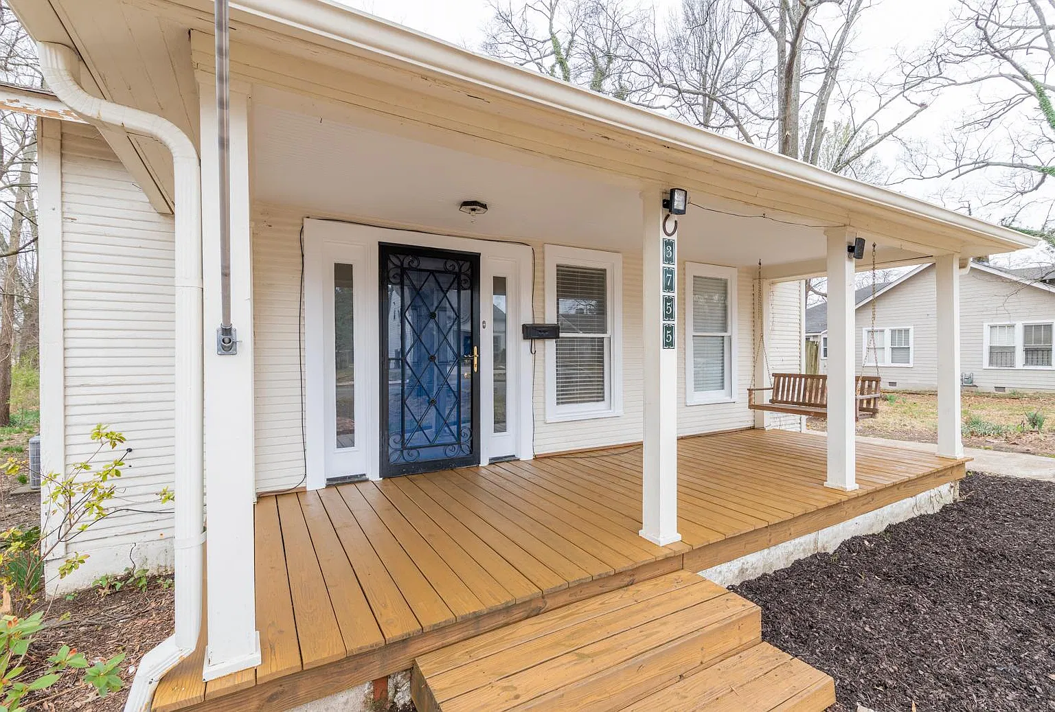 3755 Carnes Ave — Photo 3