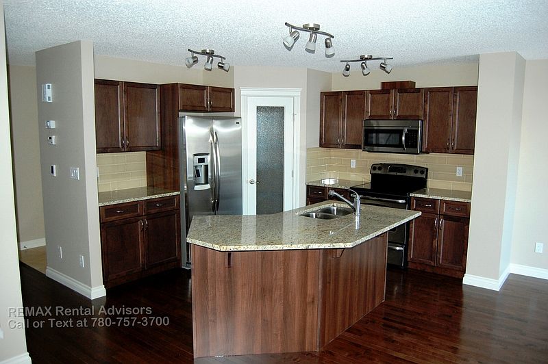 Edmonton Apartment for rent - 3 Bedrooms in Edmonton