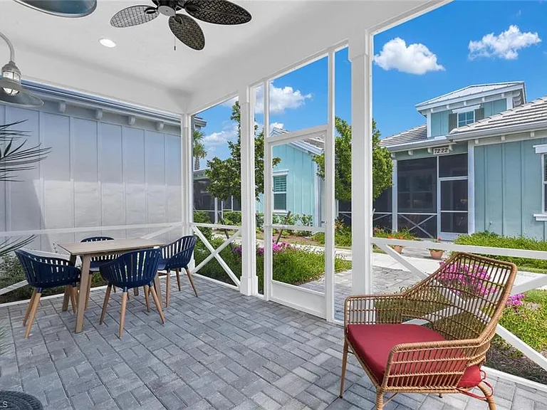 7242 Saona Ct — Photo 20