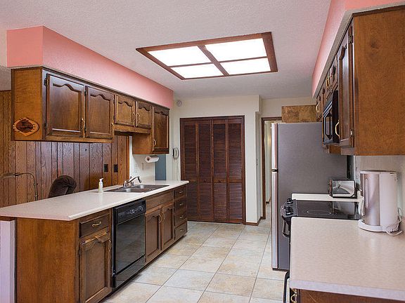 4th image of 9709 Avenida Del Oso NE