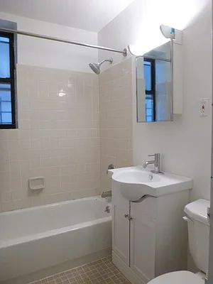 Rented by Bohemia Realty Group | media 29