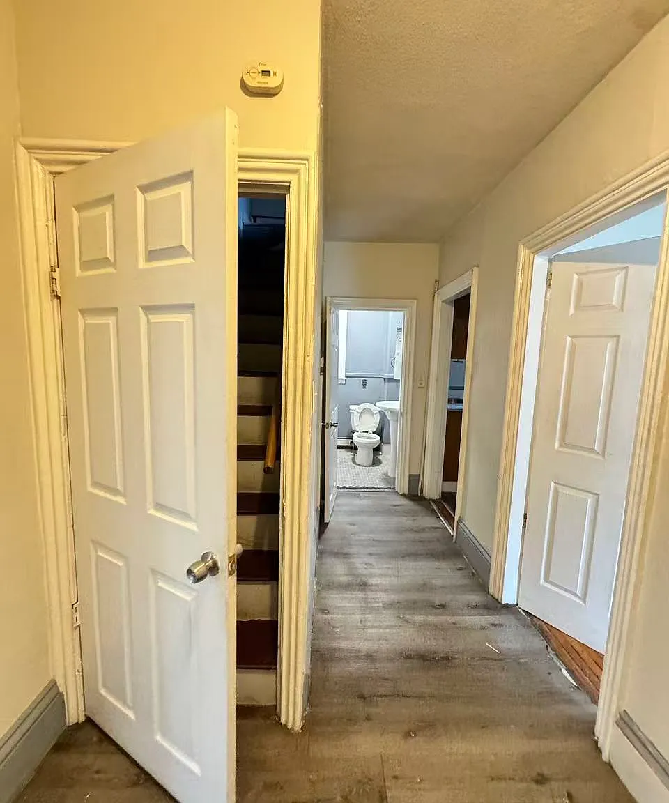 4 bed, 1300 sqft, $3,500 — Photo 1