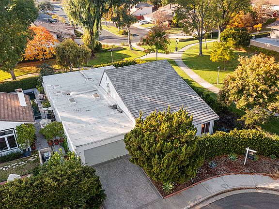3rd image of 4323 Beaucroft Ct