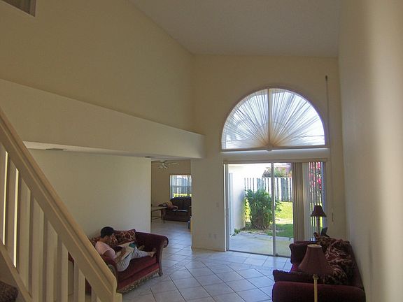 5th image of 17061 NW 11th St