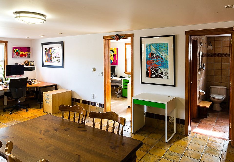 Living Room Bedroom to the Left