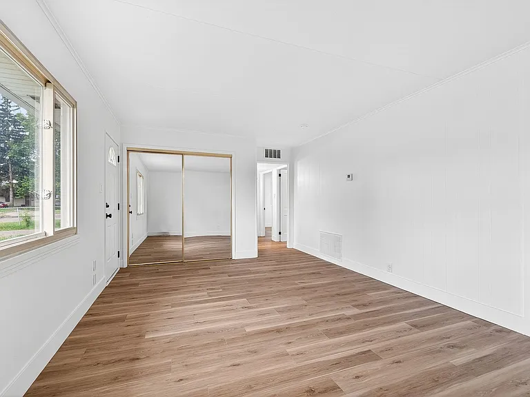 279 Little Flower Ln — Photo 11