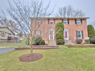 3842 Timothy Ln, Bethlehem, PA 18020