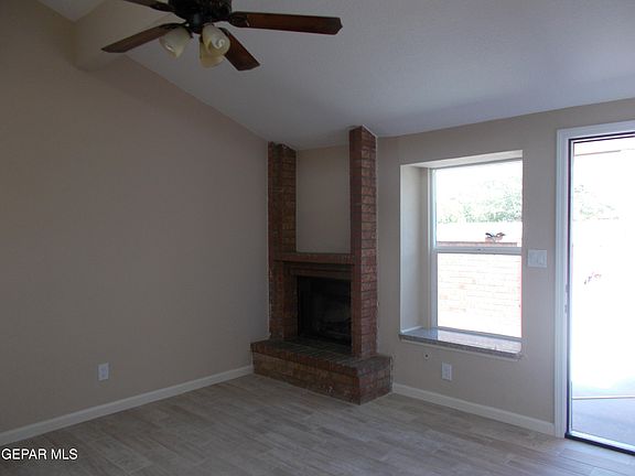 4th image of 3009 Red Sails Dr #A