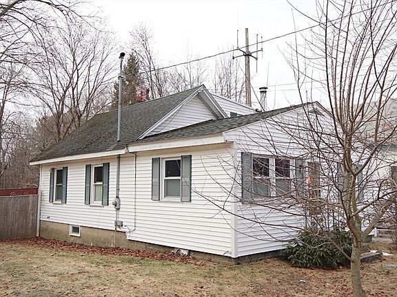 2nd image of 1416 Broadway