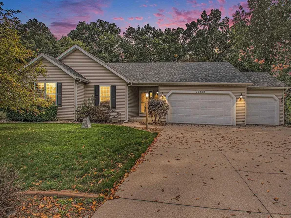 10360 Red Raspberry Ln, Granger, IN 46530