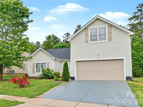 6225 Sid Crane Dr, Charlotte, NC 28216