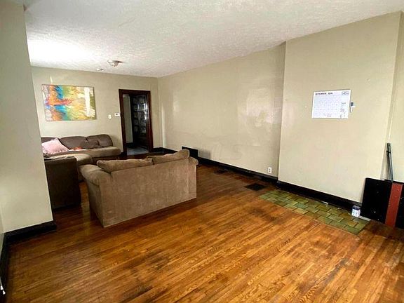 4th image of 90 E Patterson Ave