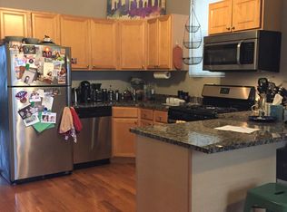 1644 W Nelson St FLOOR 1, Chicago, IL 60657