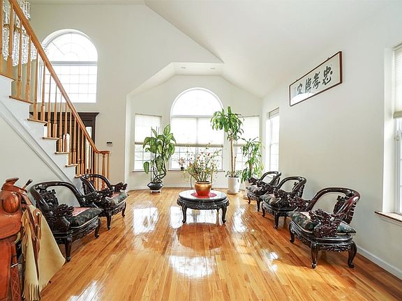 4th image of 51 Sweetgum Ln