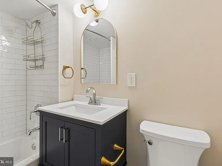 418 Murdock Rd — Photo 34