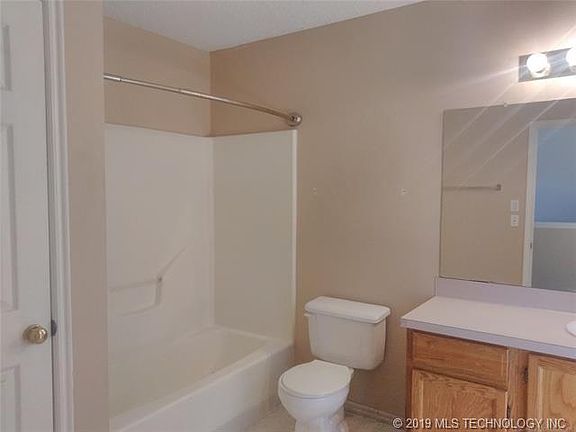 5th image of 19602 E 37th Ct S
