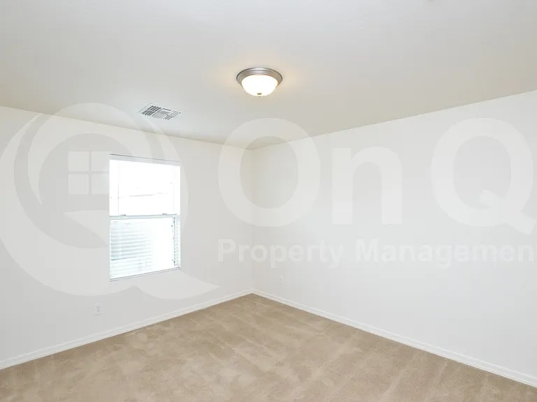 883 S Almira Ave — Photo 17