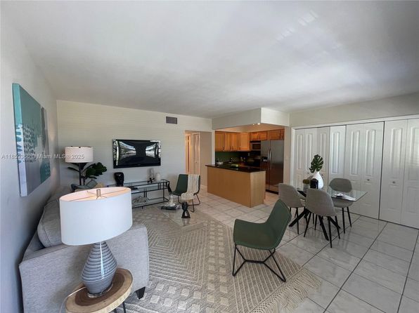 4050 NE 12th Ter #12-1