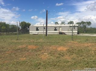 9043 S Loop 1604 E, Elmendorf, TX 78112