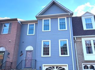 7227 Gentian Ct, Springfield, VA 22152