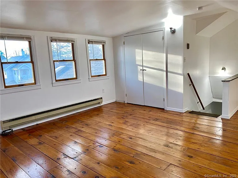 43 Mohegan Ave #2 — Photo 14