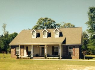 15 M A Baxter Rd, Poplarville, MS 39470