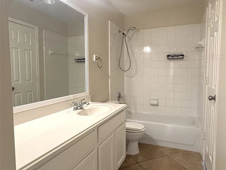 24926 Ranch Lake Ct — Photo 23