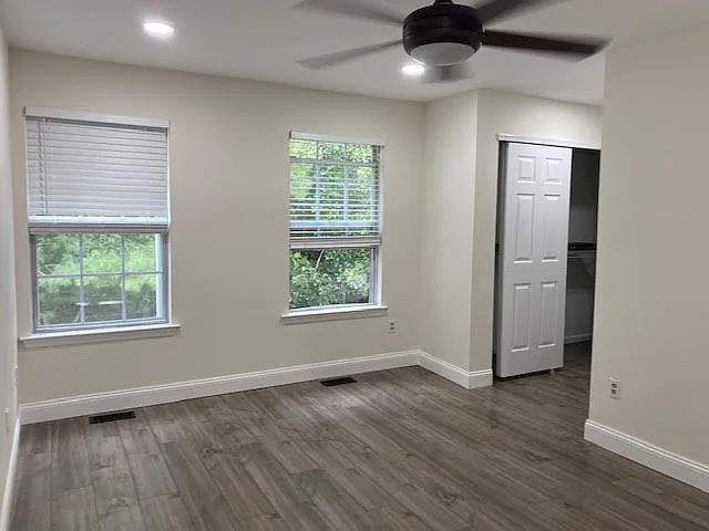 10 Mystic Ct — Photo 15