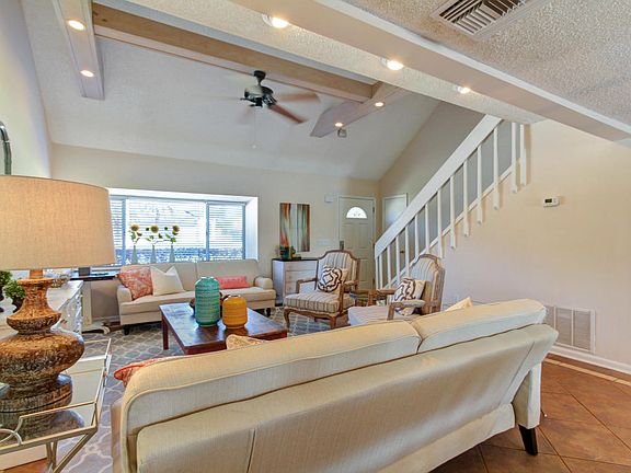 5th image of 14718 Plumosa Dr