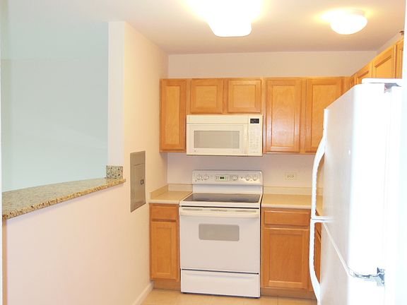 4th image of 345 N Lasalle St #2309