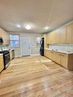2nd image of 4450 N Winchester Ave APT 1