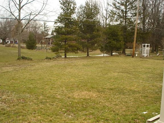 4th image of 987 Justo Ln